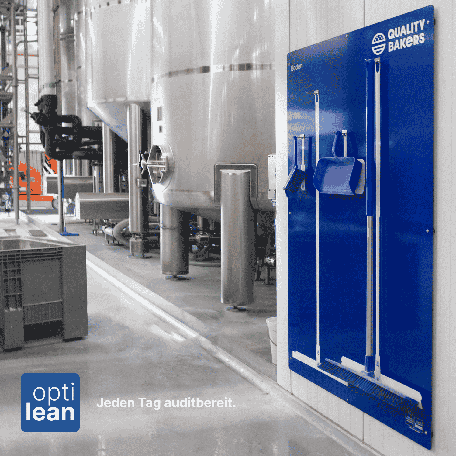 Sauberkeit und Ordnung mit der Hilfe von opti lean und der Schattenwand für HACCP Reinigungsgeräte, einfach bestehen jedes Audit.